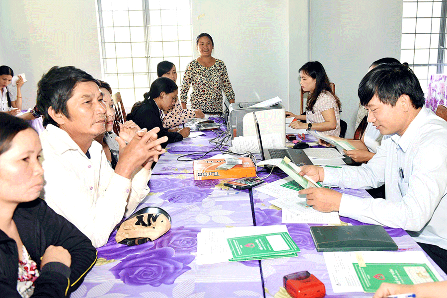 Vốn ưu đãi đồng hành cùng học sinh, sinh viên đến trường. Ảnh: Đức Thụy