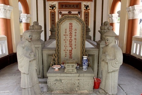 choang-ngop-khu-mo-co-cua-ba-ho-giau-nhat-sai-gon-xua-4-1472781860-width470height313