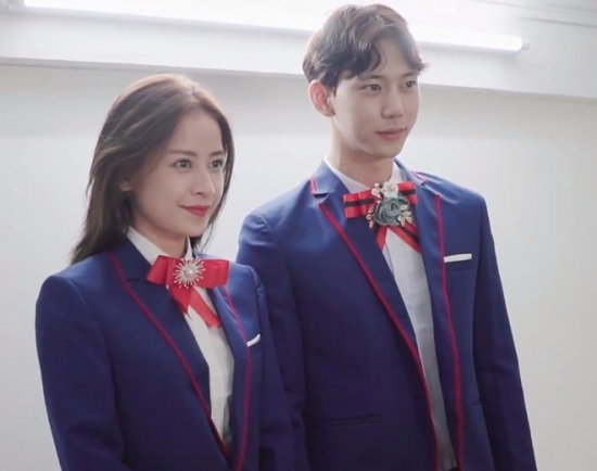 Chi Pu và Jin Ju Hyung - nam chính điển trai trong MV Cho ta gần hơn đang hẹn hò? - Ảnh 5. Chi Pu và Jin Ju Hyung - nam chính điển trai trong MV