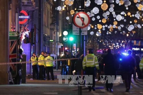 Black Friday, Anh rúng động với vụ nổ súng tại ga tàu điện ngầm gần khu mua sắm ở London