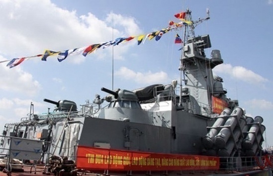 tàu tên lửa