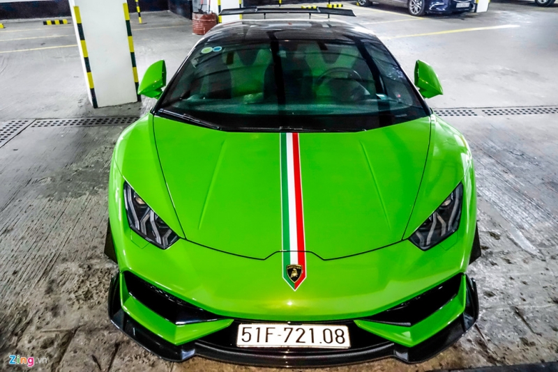 sieu xe lamborghini huracan do duoi ham de xe o sai gon