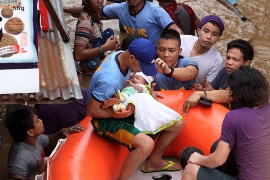 Gần 200 người Philippines thiệt mạng vì bão Tembin