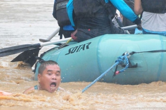 Gần 200 người Philippines thiệt mạng vì bão Tembin