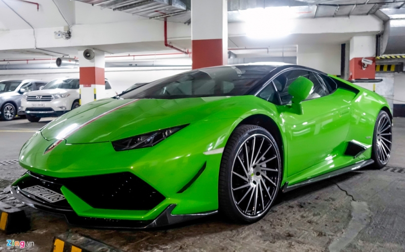 sieu xe lamborghini huracan do duoi ham de xe o sai gon
