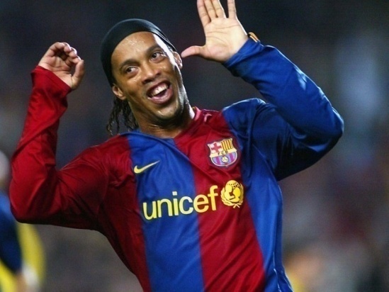brazilian-soccer-club-flemengo-owes-ronaldinho-more-than-2-million