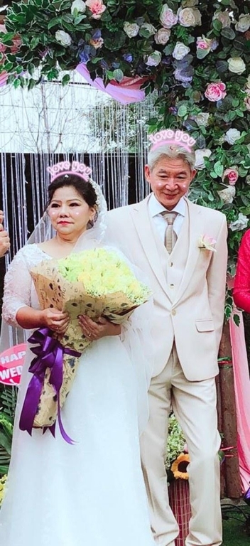 Chân dung người đàn ông 30 năm sống chung cùng NSND Thanh Hoa và cuộc hôn nhân đầy viên mãn
