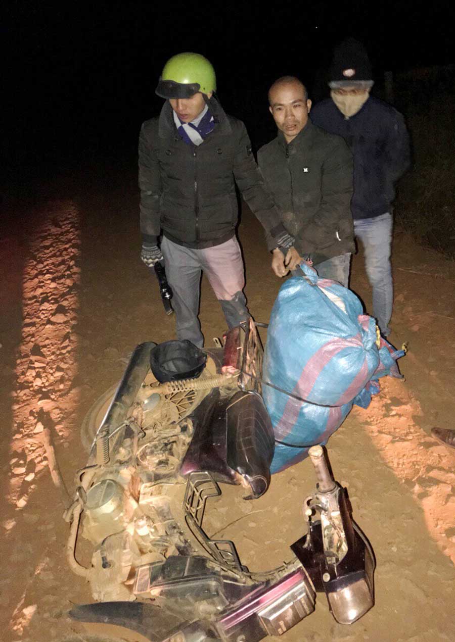  Công an huyện Đức Cơ bắt quả tang ngay trong đêm. Ảnh: V.N