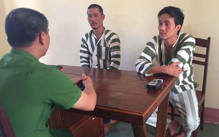 Đòi tiền bảo kê doanh nghiệp, 2 thanh niên bị bắt quả tang - Ảnh 1