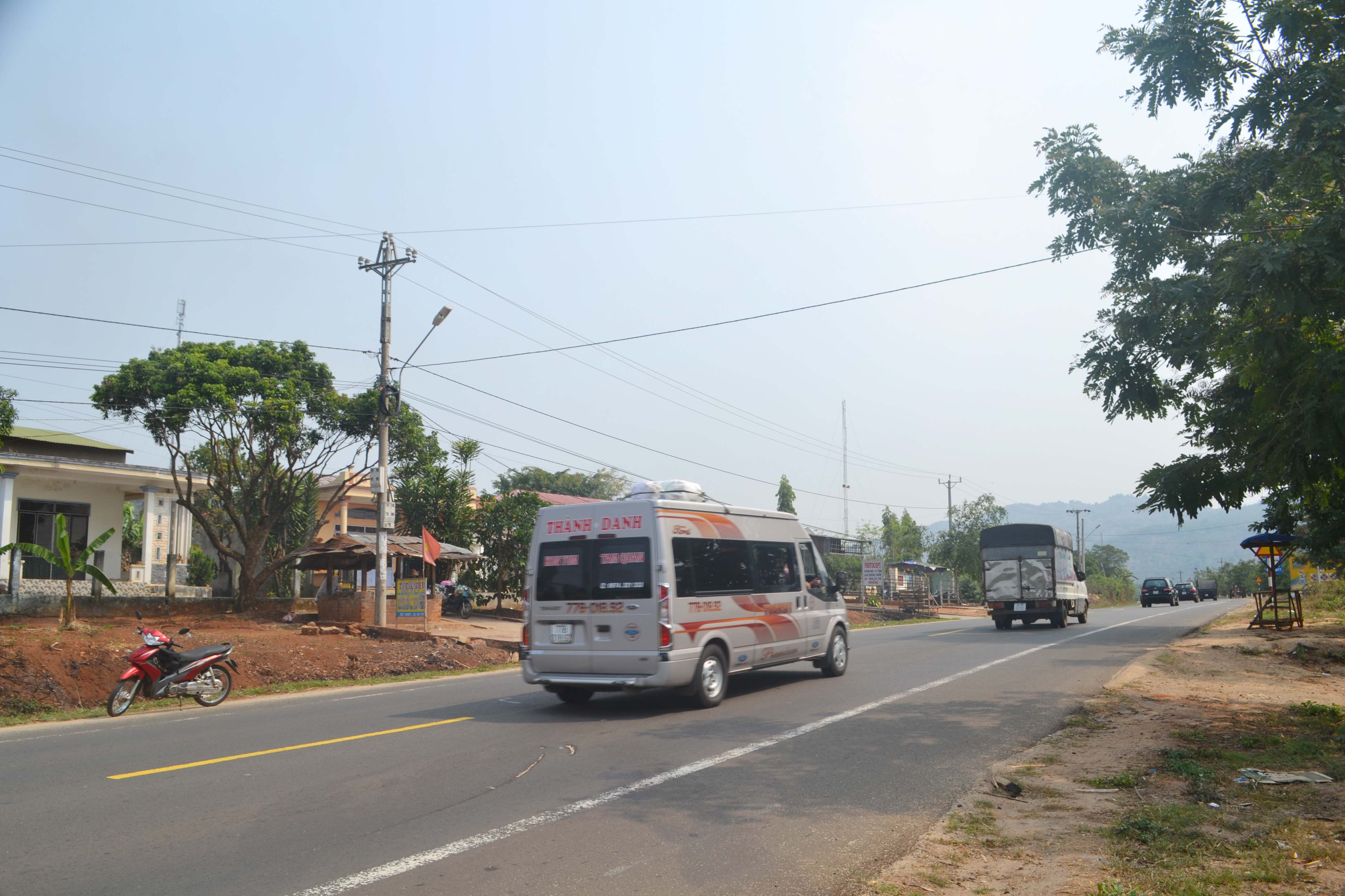 Đoạn quốc lộ 14, thuộc địa bàn huyện Chư Pah. Ảnh: H.C