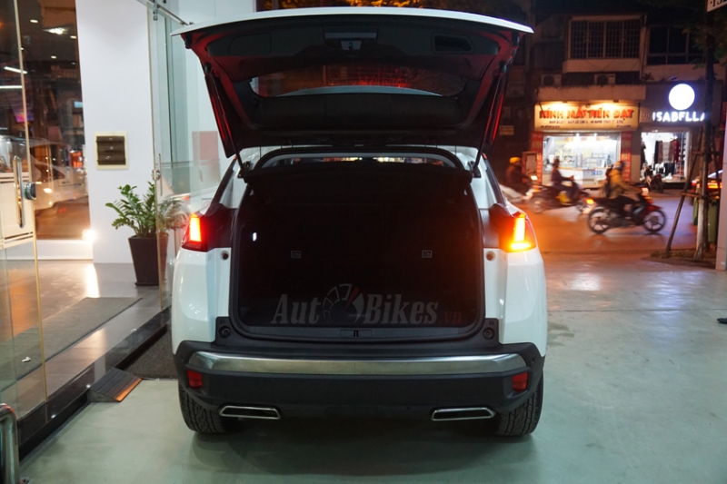 so sanh peugeot 3008 va peugeot 5008 truoc gio ra mat