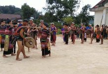   Một buổi tập luyện của đội cồng chiêng làng Đak Asel, xã Sơn Lang, huyện Kbang. Ảnh: N.M