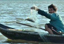   Đánh bắt cá trên hồ Ayun Hạ (huyện Phú Thiện). Ảnh: N.Đ