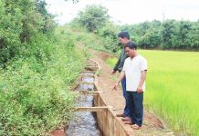     Hệ thống kênh mương ở cánh đồng làng Đê Gơl (xã Đak Djrăng, huyện Mang Yang) được kiên cố hóa. Ảnh: N.D