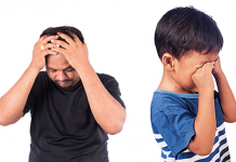 Người đàn ông đang đòi lại từng xu đã chi cho con trai vốn không phải của mình. Ảnh: Shutterstock.