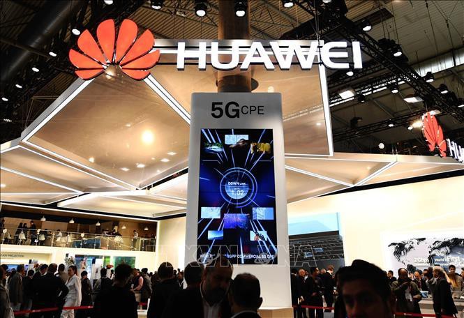 Huawei 'trình làng' mẫu điện thoại di động thương mại đầu tiên hỗ trợ 5G Ảnh 1