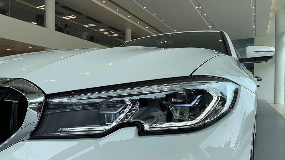 Cận cảnh BMW 330i M Sport giá 2,379 tỷ đồng sắp ra mắt tại Việt Nam Ảnh 6