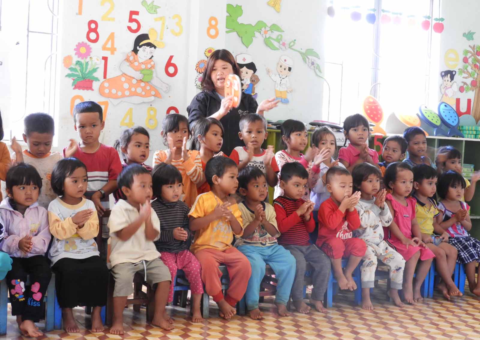    Tạo môi trường tốt nhất để nuôi dạy trẻ em mầm non. Ảnh: Thanh Nhật