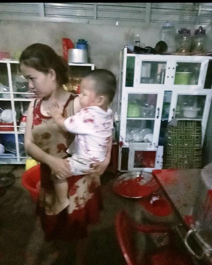Các đối tượng “khủng bố” bằng chất bẩn vương vãi khắp nhà. Vbtt