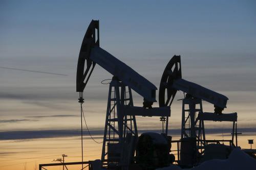 Giá dầu thế giới sụt giảm phiên giao dịch đầu tuần Ảnh 1
