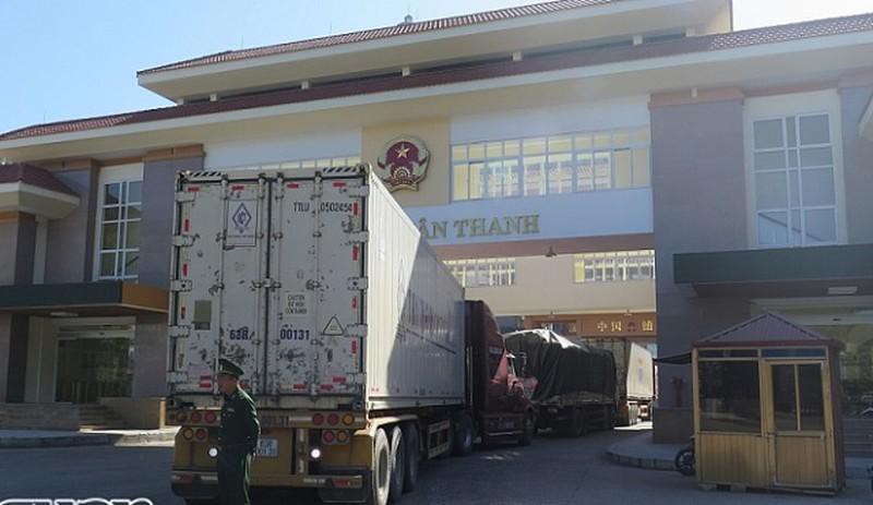 Hơn 500 xe chở nông sản ùn ứ tại cửa khẩu Tân Thanh Ảnh 1