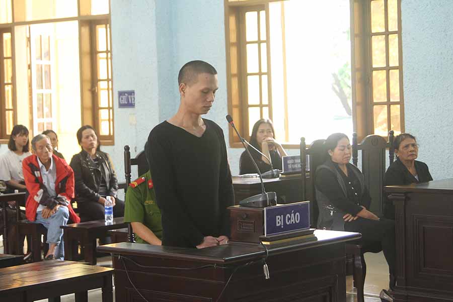  Bị cáo Huỳnh Minh Nhật bị tuyên án Chung thân. Ảnh: Văn Ngọc