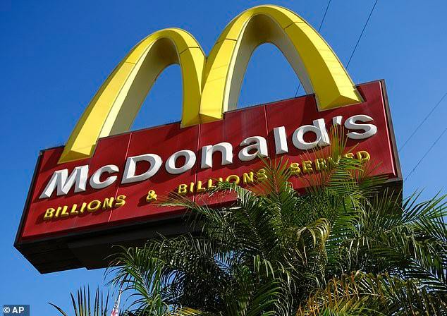 'Ông lớn' McDonald bị phạt nặng vì 'quỵt' lương nhân viên Ảnh 1