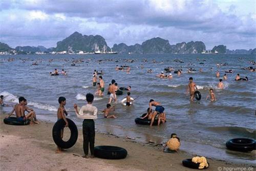 Kho ảnh khổng lồ về Việt Nam 1991-1993: Thiên đường Hạ Long Ảnh 4