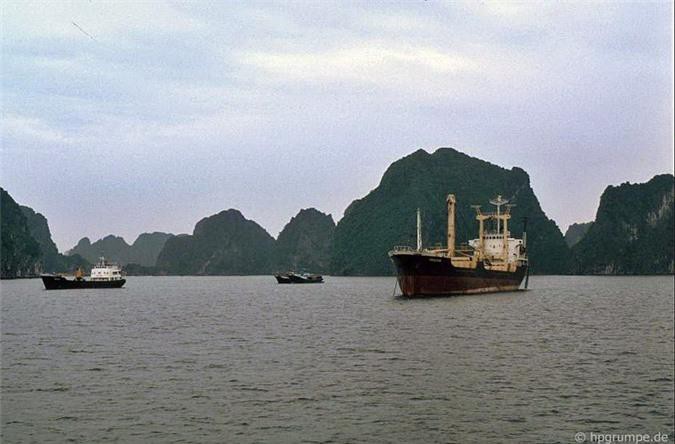 Kho ảnh khổng lồ về Việt Nam 1991-1993: Thiên đường Hạ Long Ảnh 8