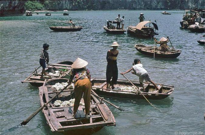 Kho ảnh khổng lồ về Việt Nam 1991-1993: Thiên đường Hạ Long Ảnh 16