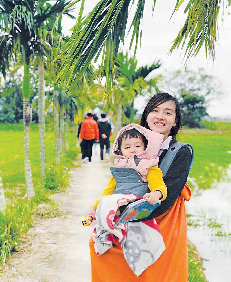  Chị Lan và bé Kim Han Bi. Ảnh: L.H