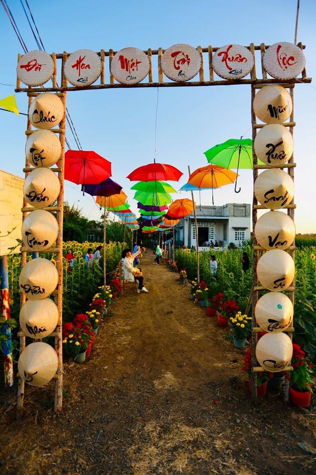 Check-in vườn hoa hướng dương rực rỡ ở Đồng Nai ngày đầu năm mới 2020 Ảnh 11