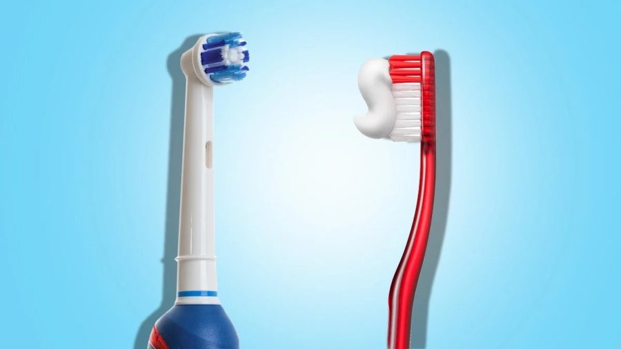Bàn chải điện hay bàn chải truyền thống tốt cho răng miệng hơn?