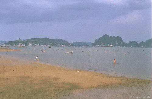 Kho ảnh khổng lồ về Việt Nam 1991-1993: Thiên đường Hạ Long Ảnh 1
