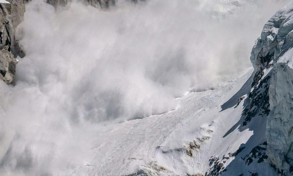 Nhiều công dân Hàn Quốc mất tích do lở tuyết khi leo núi Himalaya ảnh 1