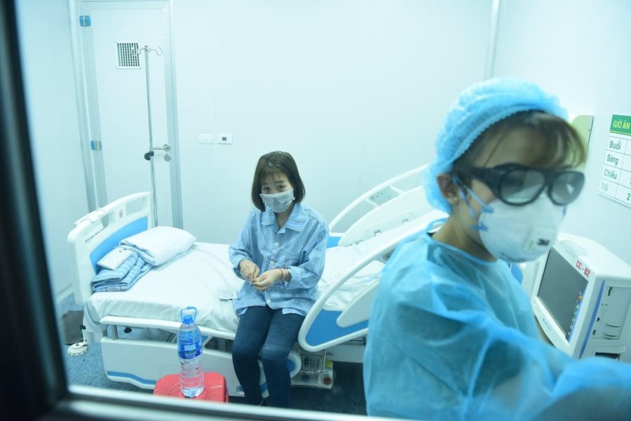 Nóng: Thêm 2 người Việt Nam nhiễm virus corona, là người thân của bệnh nhân ở Vĩnh Phúc trước đó