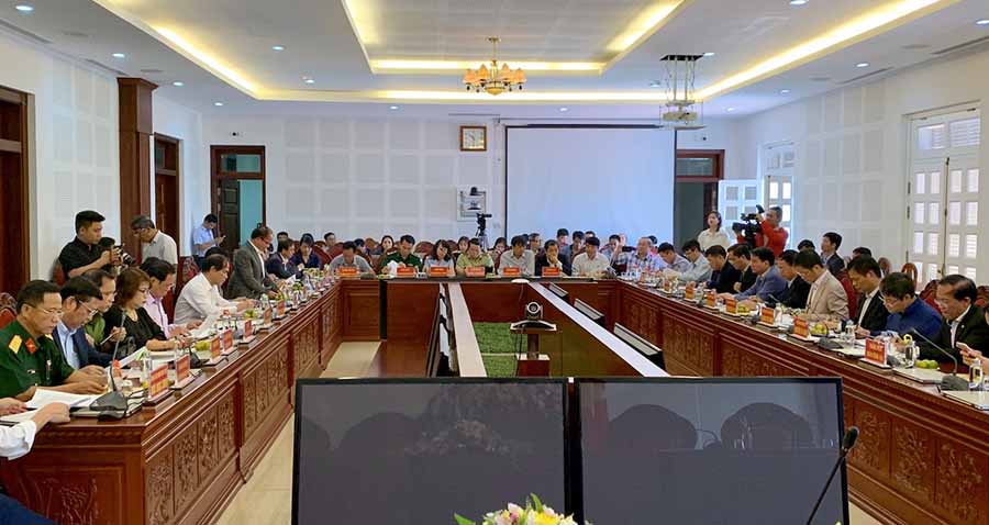 Bộ trưởng Bộ Công thương làm việc với lãnh đạo tỉnh về phát triển năng lượng tái tạo