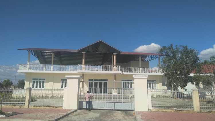 Công trình Nhà ăn đầu tư gần 4 tỷ xây dựng xong rồi để không cong trinh nha an dau tu gan 4 ty xay dung xong roi de khong vbtt 01