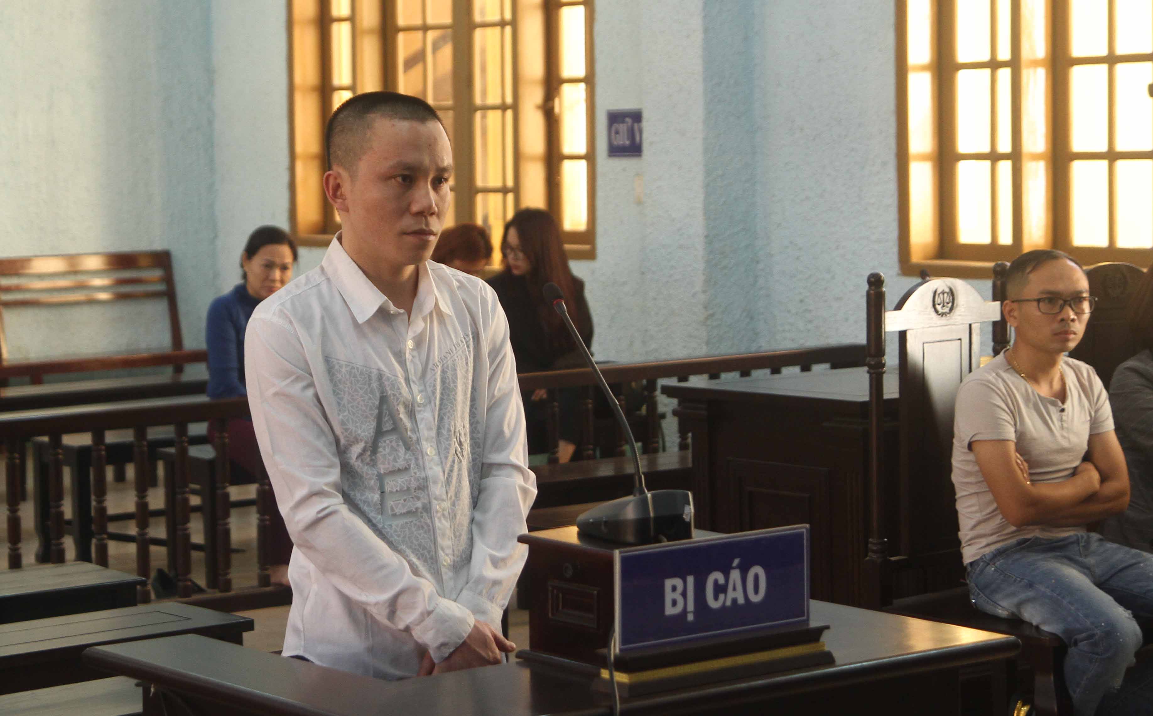 Bị cáo Nguyễn Thanh Tuấn lãnh án 17 năm 6 tháng tù. Ảnh: Văn Ngọc 