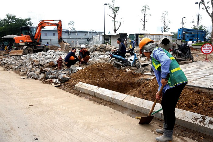 Bị cấm tham gia đấu thầu, tuy nhiên, nhà thầu Xuân Hương tiếp tục trúng ít nhất 7 gói thầu nữa. Vbtt
