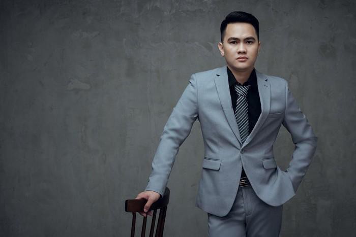 Diễn viên Phạm Tiến Chung nổi bật trong bộ ảnh mới Ảnh 4
