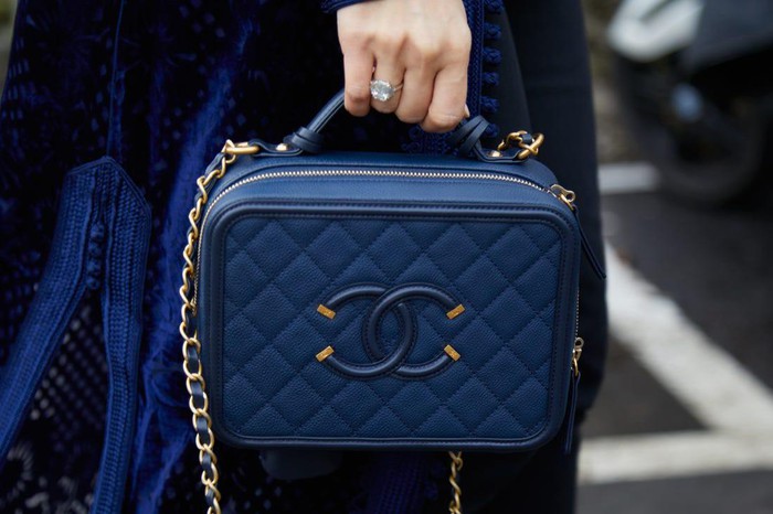 Túi Xách Chanel 19 Flap Bag  Centimetvn