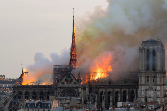 180 tấn chì của nhà thờ Đức Bà Paris sau hỏa hoạn đã bay đi đâu? - Ảnh 2.