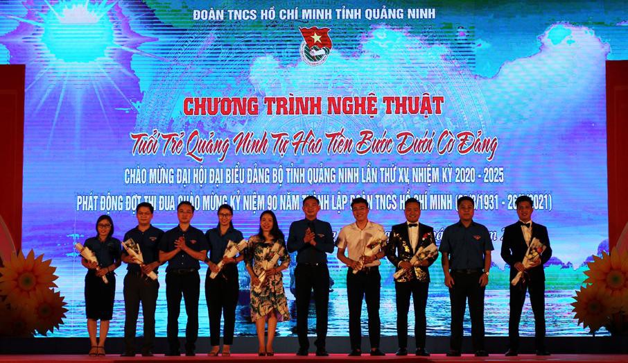 Chương trình nghệ thuật 'Tuổi trẻ Quảng Ninh tự hào tiến bước dưới cờ Đảng' Ảnh 3