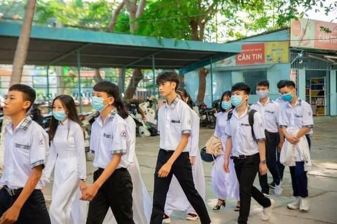 Mùa tựu trường, ngắm loạt ảnh những chàng trai năm ấy này có khiến bạn rung rinh? Ảnh 8