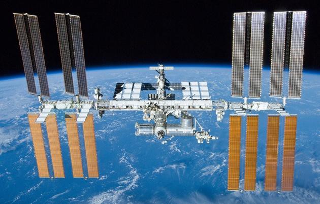 Nga lên kế hoạch di chuyển khẩn cấp quỹ đạo Trạm vũ trụ ISS tránh va chạm với vệ tinh Mỹ Ảnh 1