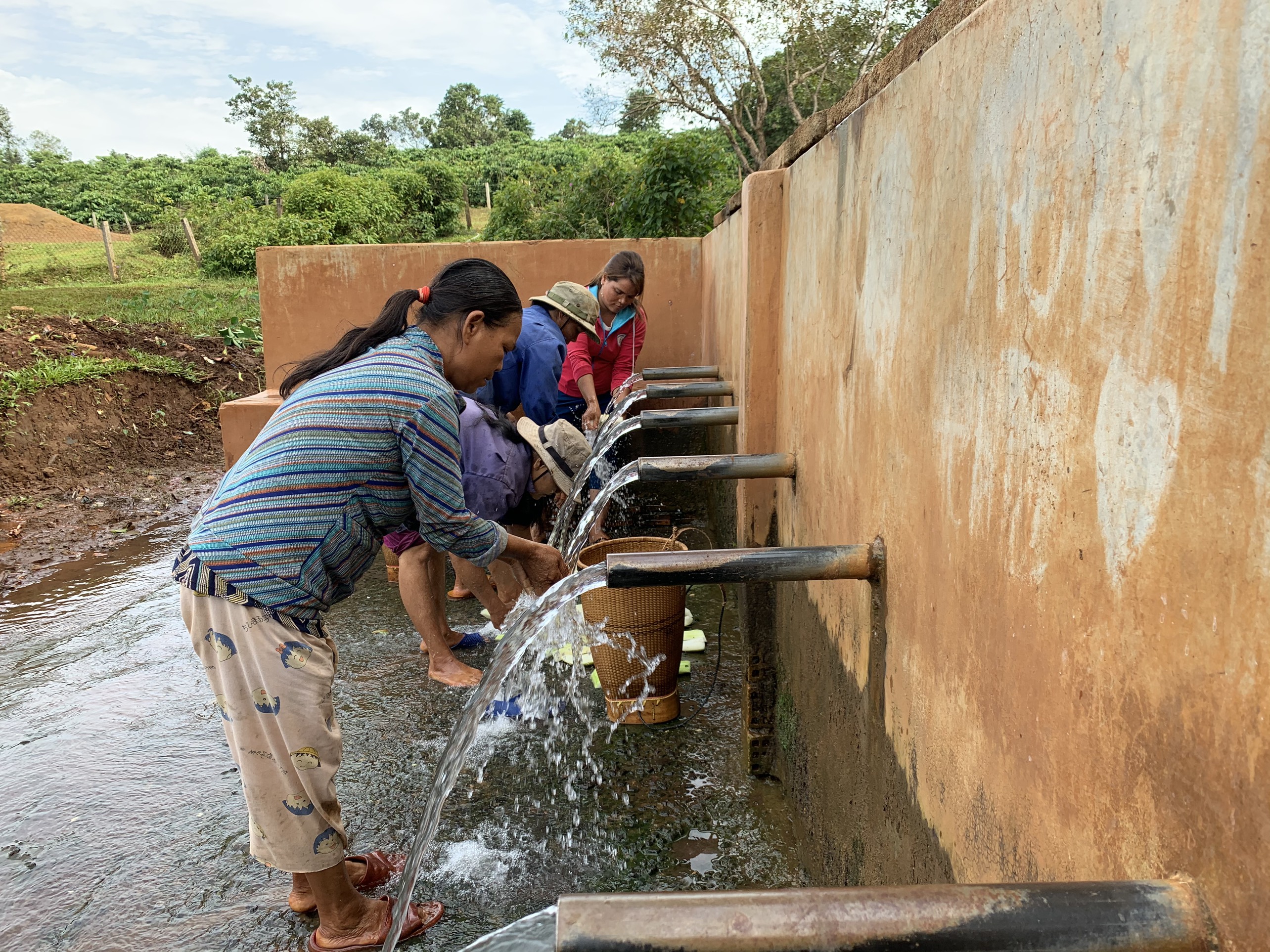 Giọt nước của làng Krêl là nơi cung cấp nguồn nước sinh hoạt cho bà con được gìn giữ qua bao đời. Ảnh: Phương Linh