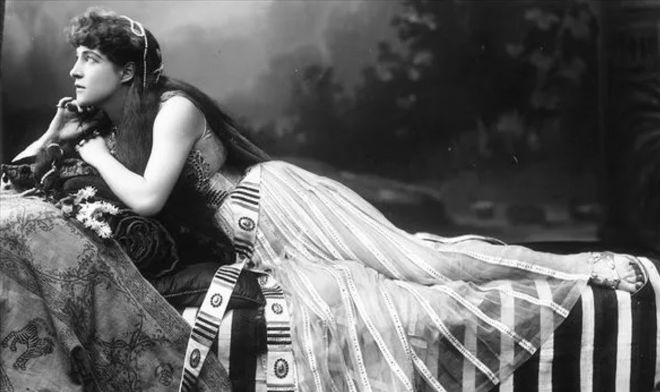 Nữ hoàng Cleopatra trong bức tranh của Lillie Langtry. Ảnh: Getty