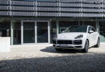 Porsche tung ra nâng cấp cho Cayenne E-Hybrid 2021
