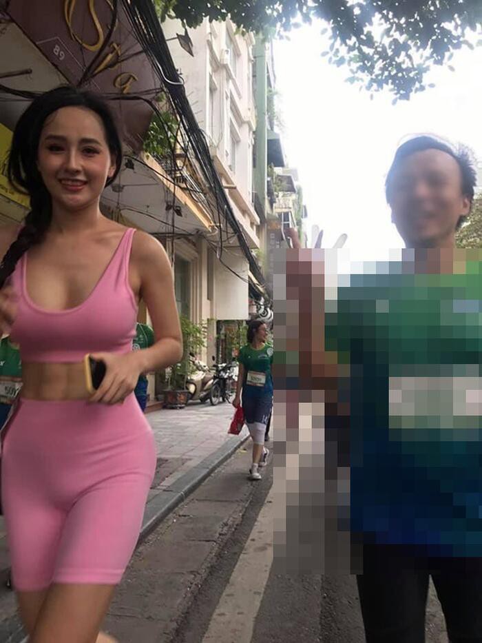 Mai Phương Thúy & vợ Justin Bieber đều mắc lỗi thời trang với đồ tập màu hồng Ảnh 6